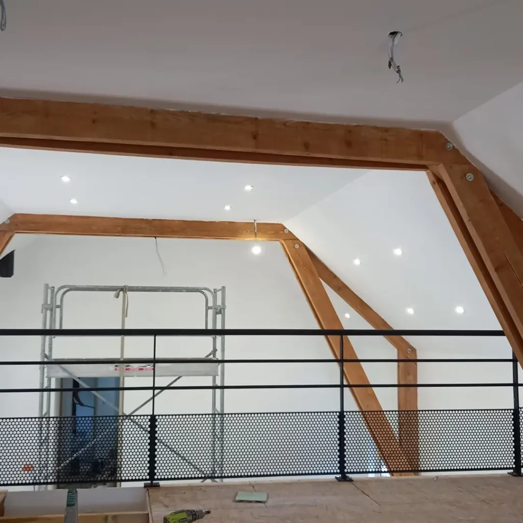 Aménagement d'intérieur avec réalisation d'un mezzanine